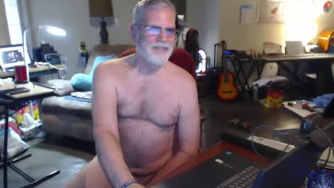 Snapshot of mt2much chatting on 02-06-25, 11:04 mt2much online show from 02-06-25, 11:04