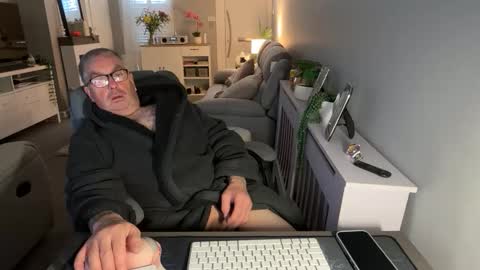 mtb1697 online show from 10-28-25, 07:45