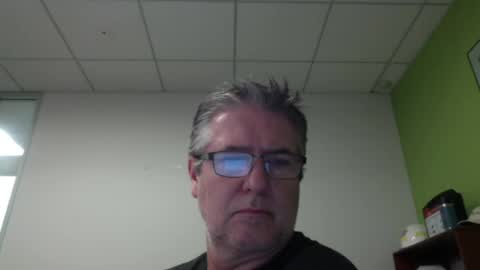 Snapshot of mtbrdr76 chatting on 06-16-26, 01:08 Fun time Daddy online show from 06-16-26, 01:08
