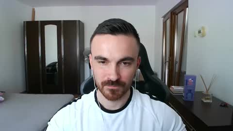 Victor online show from 03-25-26, 12:00