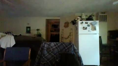 Snapshot of mudge chatting on 01-14-25, 12:35 Mudge online show from 01-14-25, 12:35