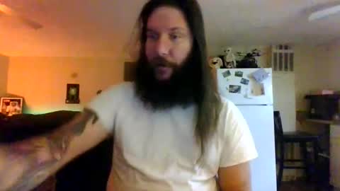 Snapshot of mudge chatting on 01-20-25, 06:21 Mudge online show from 01-20-25, 06:21