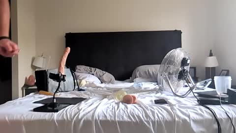 Snapshot of mudjimba chatting on 12-16-24, 01:31 mudjimba online show from 12-16-24, 01:31