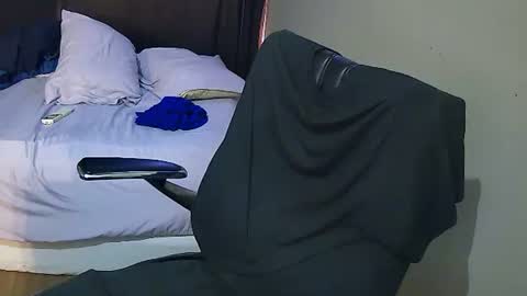 Muffdiver online show from 02-18-25, 12:17