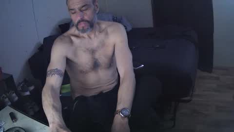 Muffdiver online show from 03-05-26, 12:17