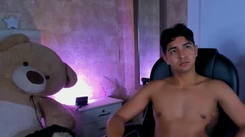 Snapshot of muichiro_tokito1 chatting on 01-03-25, 08:43 muichiro tokito1 online show from 01-03-25, 08:43