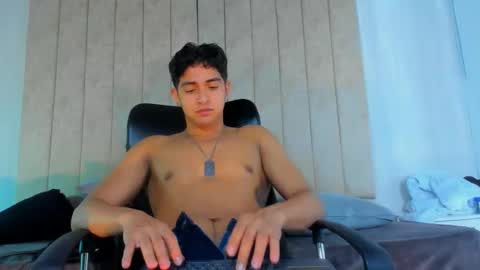 Snapshot of muichiro_tokito1 chatting on 01-19-25, 08:50 muichiro tokito1 online show from 01-19-25, 08:50