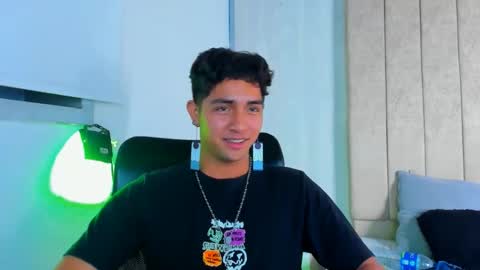 Snapshot of muichiro_tokito1 chatting on 01-23-25, 06:49 muichiro tokito1 online show from 01-23-25, 06:49