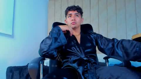 Snapshot of muichiro_tokito1 chatting on 02-15-25, 07:27 muichiro tokito1 online show from 02-15-25, 07:27