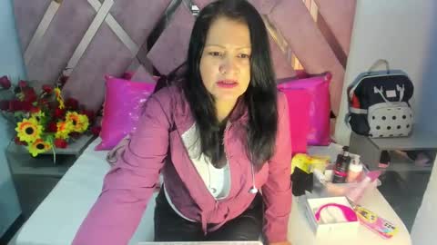 Snapshot of mulan_sexy01 chatting on 03-03-25, 01:42 Mulan online show from 03-03-25, 01:42