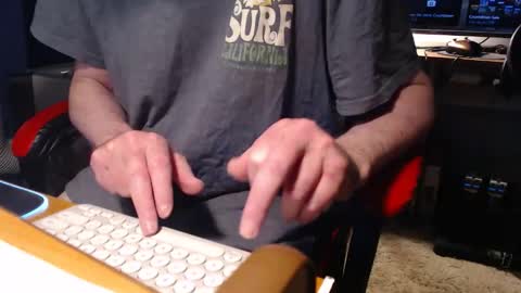 Snapshot of mulldoon1950 chatting on 12-18-25, 11:16 mulldoon1950 online show from 12-18-25, 11:16