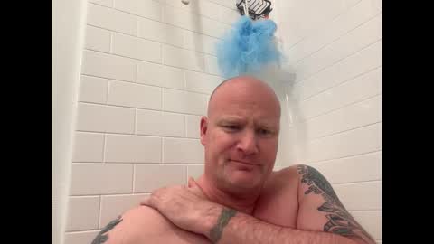 Snapshot of multipopper chatting on 10-17-25, 02:15 multipopper online show from 10-17-25, 02:15