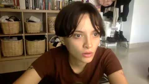 Snapshot of munchi_ chatting on 12-04-24, 03:21   online show from 12-04-24, 03:21