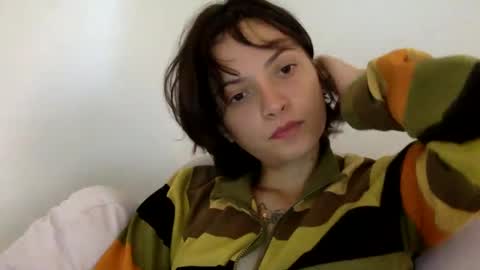 Snapshot of munchi_ chatting on 01-20-25, 05:27   online show from 01-20-25, 05:27