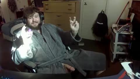 munchieee online show from 12-14-24, 05:03