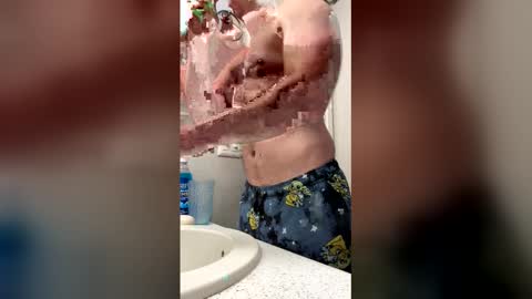 Snapshot of munoz9419 chatting on 03-30-26, 09:43 munoz9419 online show from 03-30-26, 09:43