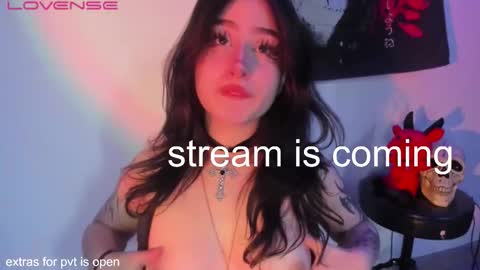 Snapshot of murasaki_doll chatting on 11-20-25, 01:39 kimi- independent model online show from 11-20-25, 01:39