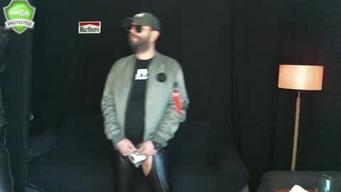 Snapshot of muratturkei chatting on 12-22-24, 05:12 MasterBros online show from 12-22-24, 05:12