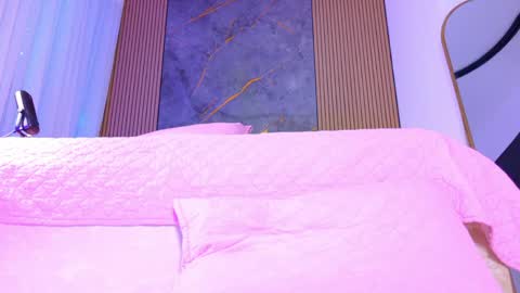 Snapshot of muriel_belovv chatting on 05-03-26, 03:01 Tell me Sofi online show from 05-03-26, 03:01