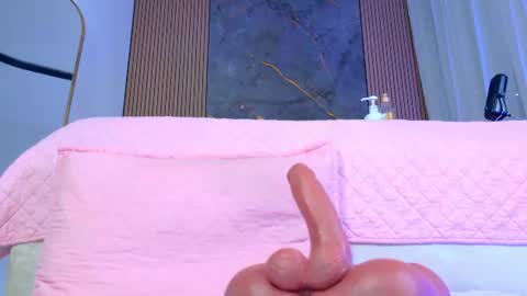 Snapshot of muriel_belovv chatting on 07-28-26, 03:24 Tell me Sofi online show from 07-28-26, 03:24