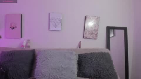 Snapshot of muriell_69 chatting on 01-08-26, 09:17 muriell_69 online show from 01-08-26, 09:17