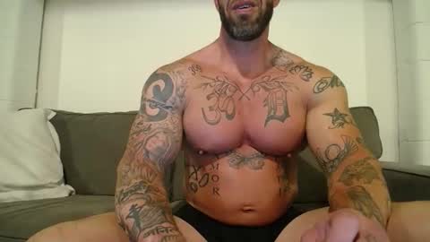 Snapshot of muscle761004 chatting on 05-25-26, 01:55 muscle761004 online show from 05-25-26, 01:55