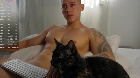 muscle_king_cum online show from 12-16-25, 02:11