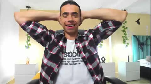 muscle scott online show from 10-25-25, 12:34