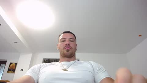 Snapshot of muscleaj69 chatting on 06-21-26, 04:48 AJ online show from 06-21-26, 04:48
