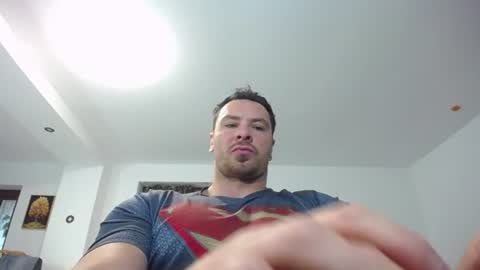 Snapshot of muscleaj69 chatting on 07-11-26, 06:16 AJ online show from 07-11-26, 06:16