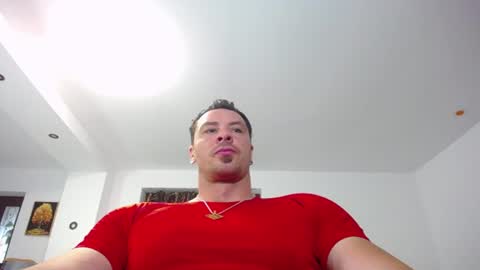 Snapshot of muscleaj69 chatting on 07-16-26, 05:35 AJ online show from 07-16-26, 05:35