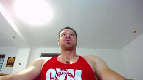 Snapshot of muscleaj69 chatting on 07-19-26, 05:33 AJ online show from 07-19-26, 05:33