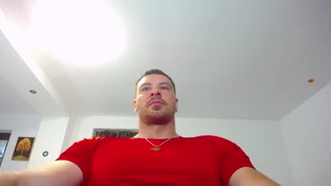 Snapshot of muscleaj69 chatting on 08-02-26, 06:01 AJ online show from 08-02-26, 06:01