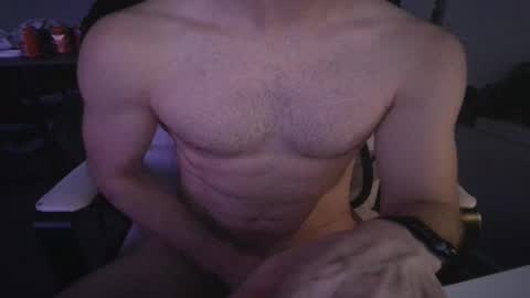 muscleedgernips online show from 11-21-25, 08:35