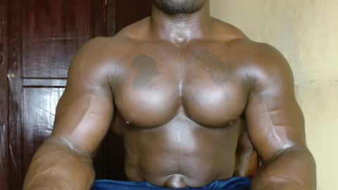 musclegod23 online show from 03-25-26, 01:11