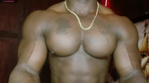 musclegod23 online show from 04-04-26, 01:04