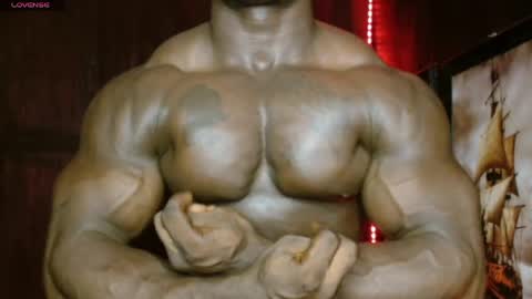 musclegod23 online show from 04-28-26, 02:27