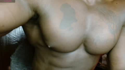 Snapshot of musclegodsammy23 chatting on 05-17-26, 11:06 musclegod23 online show from 05-17-26, 11:06