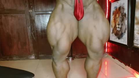 Snapshot of musclegodsammy23 chatting on 05-29-26, 08:29 musclegod23 online show from 05-29-26, 08:29
