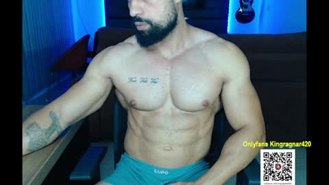 Snapshot of muscleweed420 chatting on 12-26-24, 12:27 Ragnar online show from 12-26-24, 12:27