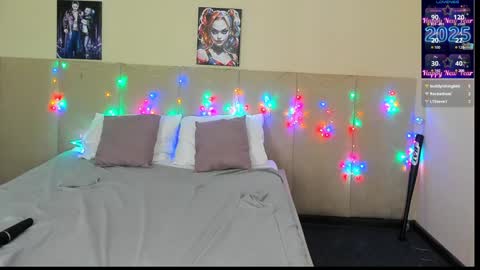 Snapshot of musclexxxbarbie chatting on 02-01-25, 07:55 Eva online show from 02-01-25, 07:55