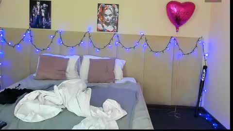 Snapshot of musclexxxbarbie chatting on 02-15-25, 10:44 Eva online show from 02-15-25, 10:44