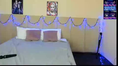 Snapshot of musclexxxbarbie chatting on 03-02-25, 03:45 Eva online show from 03-02-25, 03:45