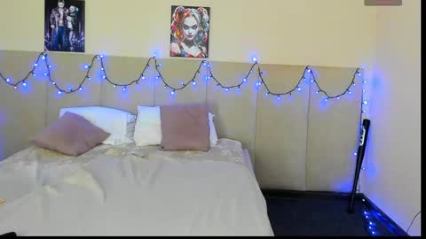 Snapshot of musclexxxbarbie chatting on 03-12-25, 01:47 Eva online show from 03-12-25, 01:47