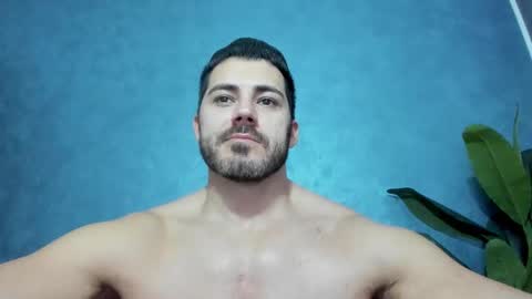 Snapshot of muscularmaster chatting on 12-22-24, 10:04 muscularmaster onlyfans online show from 12-22-24, 10:04