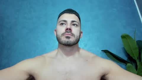 Snapshot of muscularmaster chatting on 12-25-24, 10:05 muscularmaster onlyfans online show from 12-25-24, 10:05