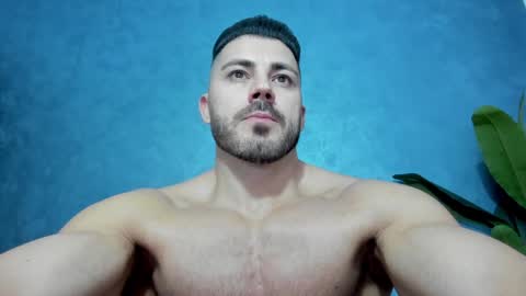 Snapshot of muscularmaster chatting on 01-15-25, 10:35 muscularmaster onlyfans online show from 01-15-25, 10:35