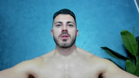 Snapshot of muscularmaster chatting on 01-19-25, 01:10 muscularmaster onlyfans online show from 01-19-25, 01:10