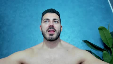Snapshot of muscularmaster chatting on 01-21-25, 10:51 muscularmaster onlyfans online show from 01-21-25, 10:51