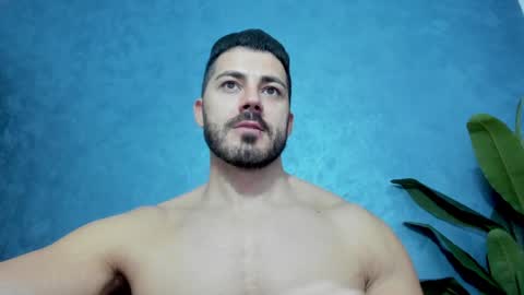 Snapshot of muscularmaster chatting on 01-25-25, 10:08 muscularmaster onlyfans online show from 01-25-25, 10:08